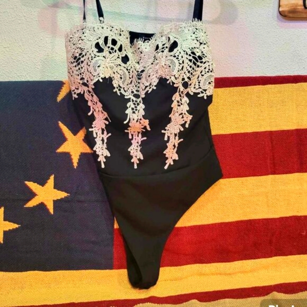NEW lace front bodysuit by Haute Monde sizeM